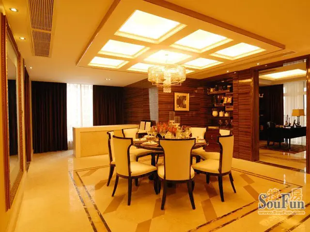 金色丽都 253方样板间